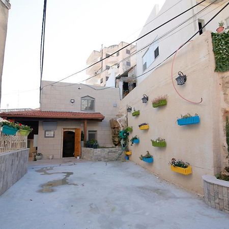Louis Guesthouse Назарет Екстериор снимка