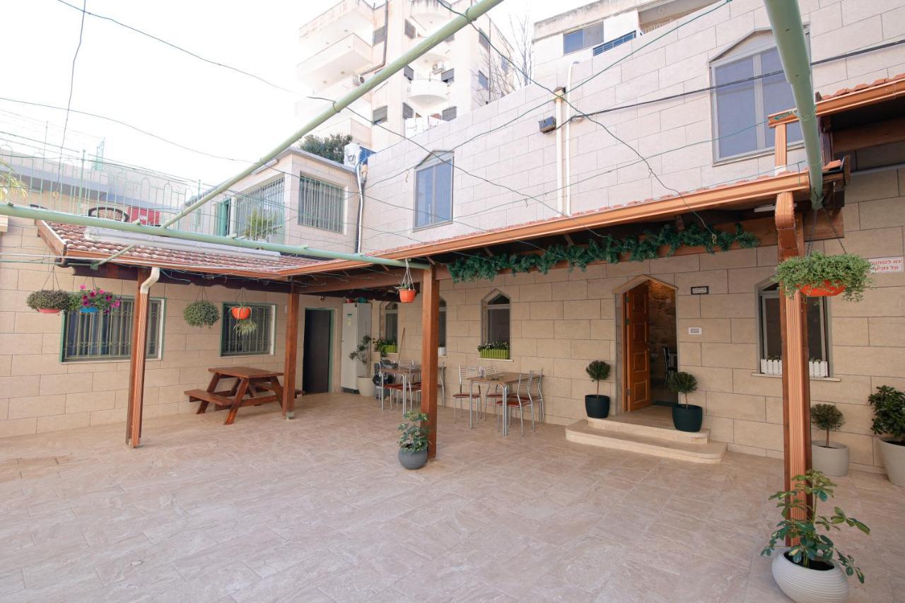 Louis Guesthouse Назарет Екстериор снимка