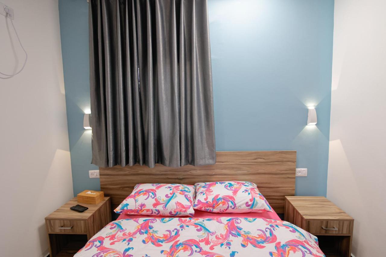 Louis Guesthouse Назарет Екстериор снимка