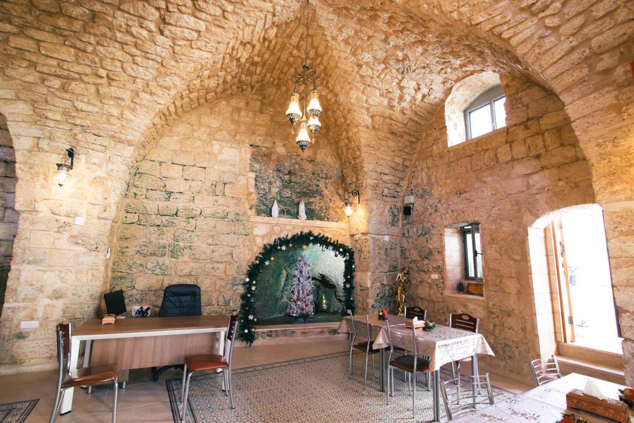 Louis Guesthouse Назарет Екстериор снимка